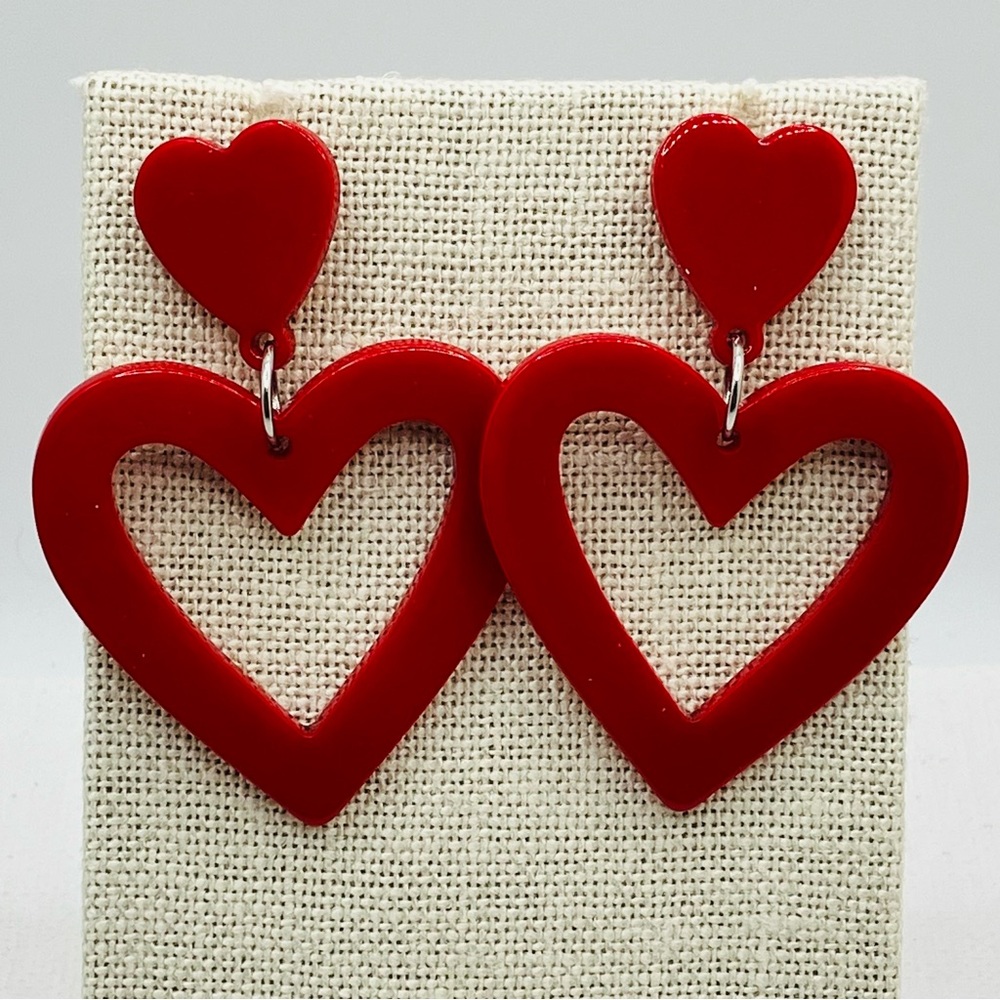 Red Acrylic Heart Dangle Fashion Earrings MN-8